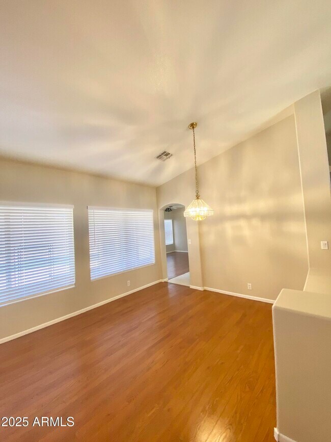 Building Photo - 3356 E Escuda Rd