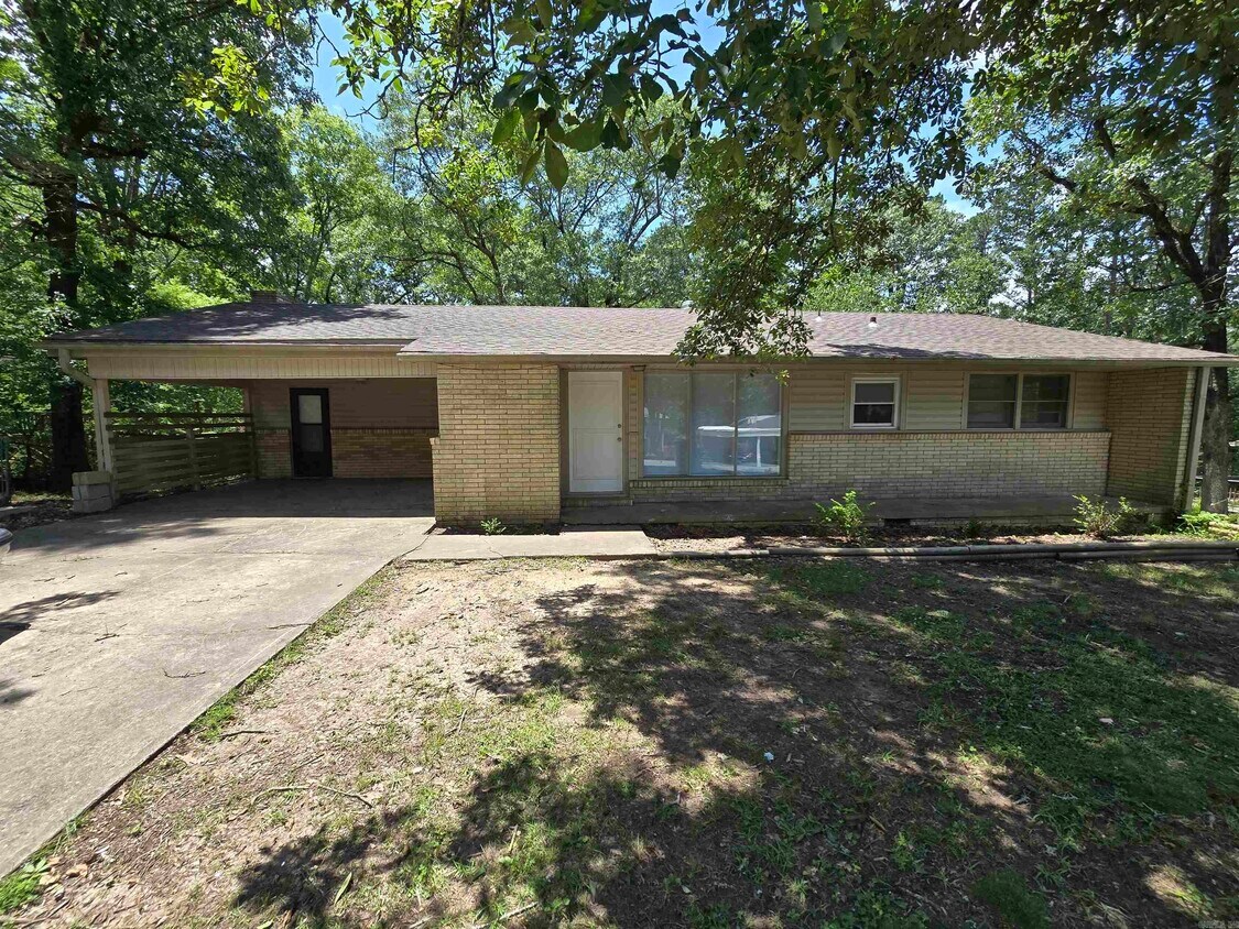 Foto principal - 8713 Westwood Ave