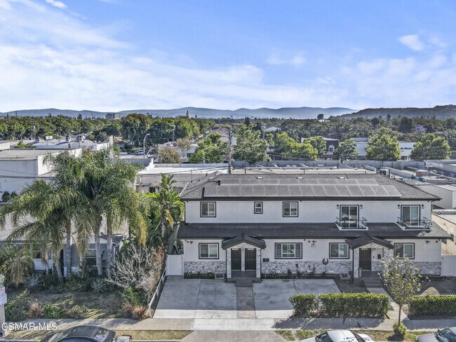 Building Photo - 4362 Tuller Ave