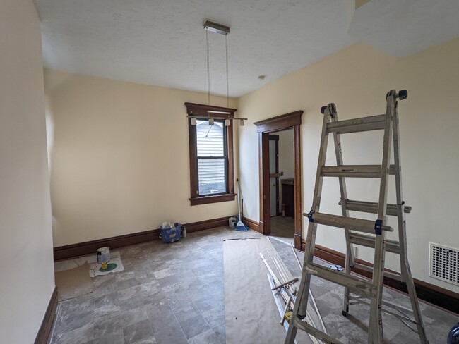 Dining room - 277 S Champion Ave