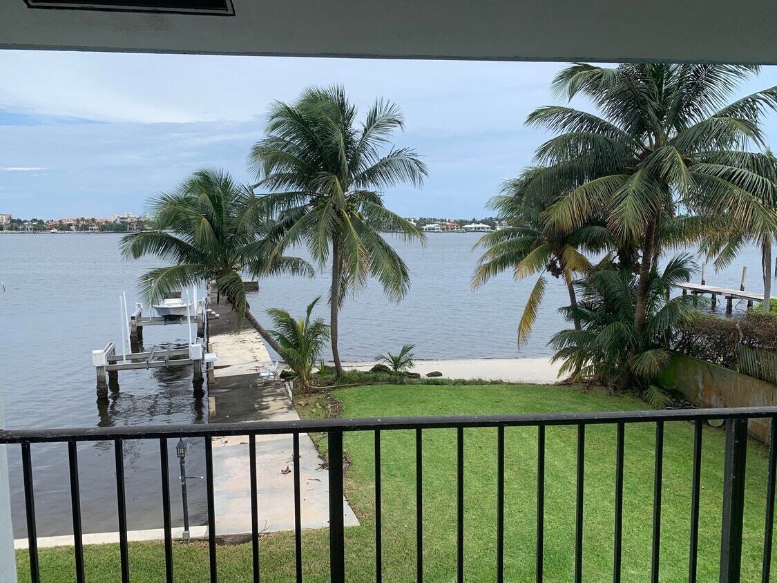 222 Lakeview Ave Unit 3, Lantana, FL 33462 Apartment for Rent in Lantana, FL