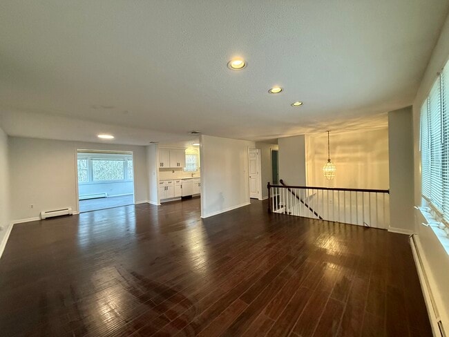 Building Photo - 123 Worthington Rd