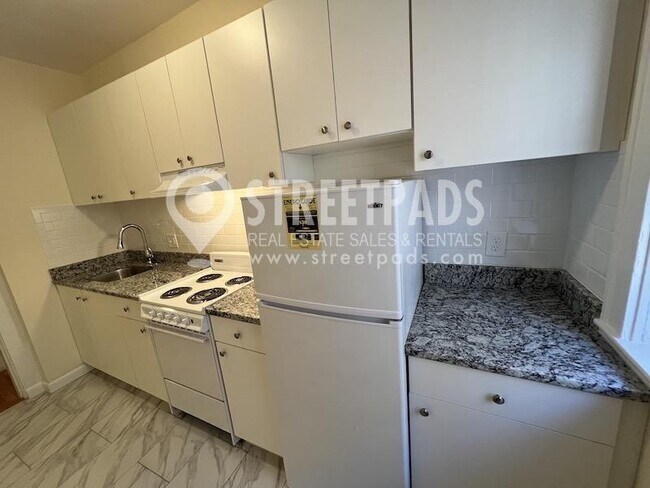 Foto del edificio - 1 bedroom in Boston MA 02134