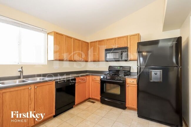 Building Photo - 769 Serendipity Dr