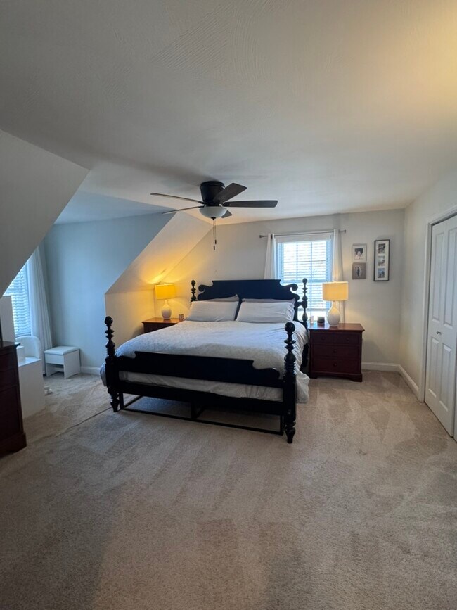 Foto del edificio - 25 Thornton Ave