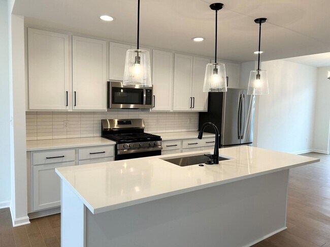 Building Photo - 2774 Bristol Rdg Dr
