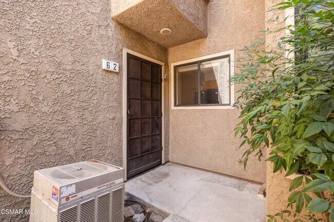 Building Photo - 2328 Archwood Ln