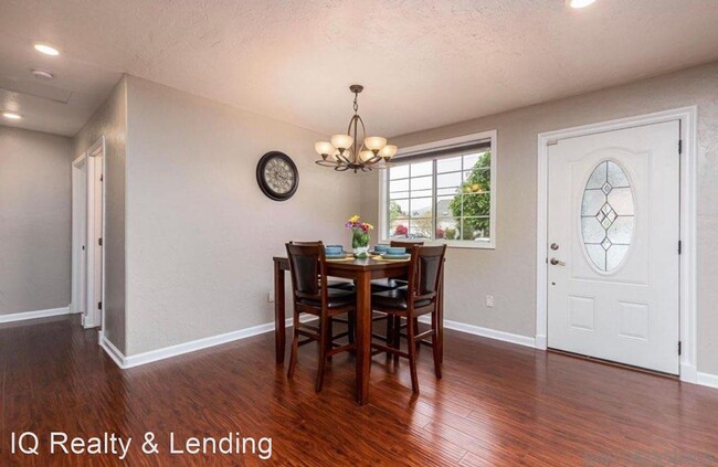 Building Photo - 3 br, 3 bath House - 766 Alveda Ave