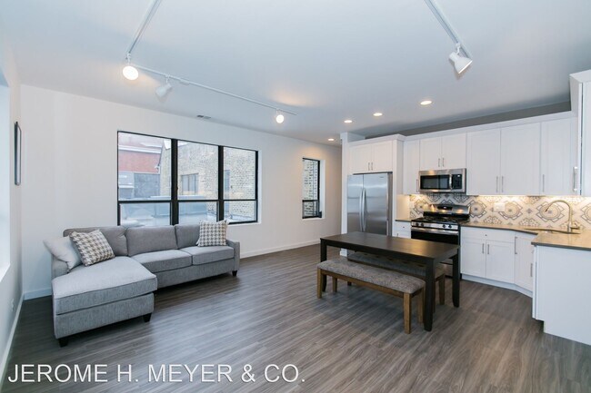 Foto del edificio - 2526 N Clark St