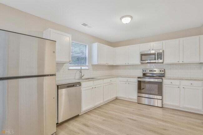 Foto del edificio - 1034 Sycamore Ln