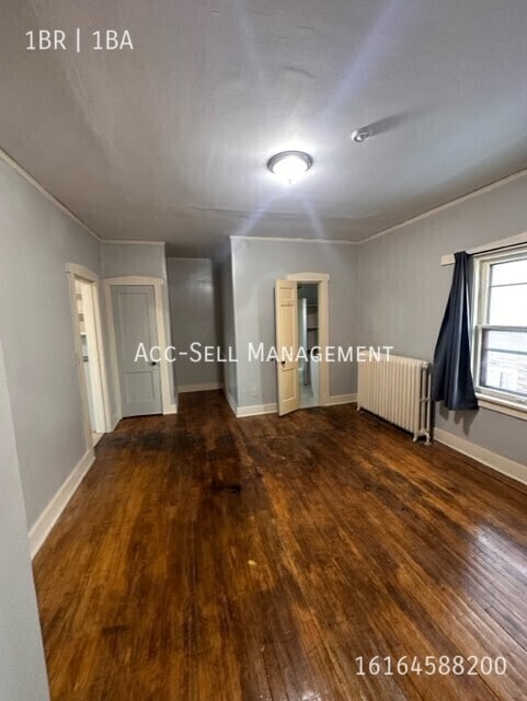 Building Photo - 209 Valley Ave NW