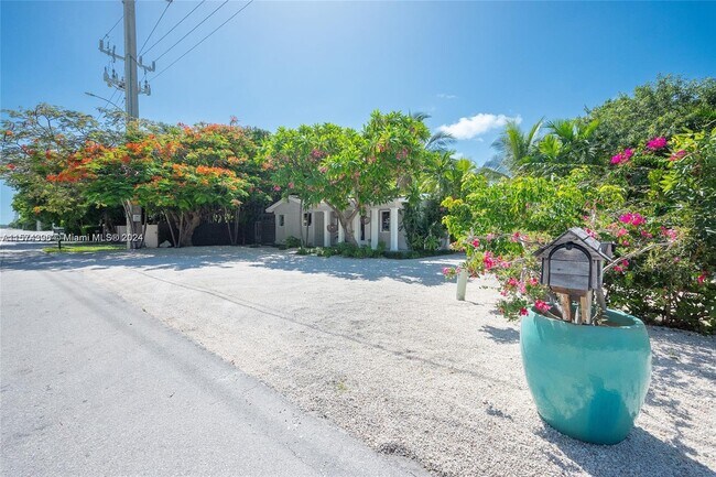 Foto del edificio - 88100 Overseas Hwy