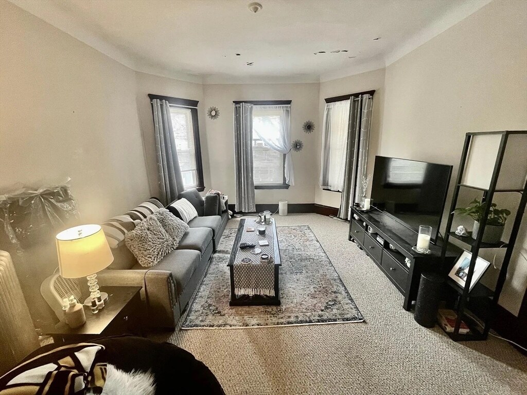 Primary Photo - 101 Rogers Ave