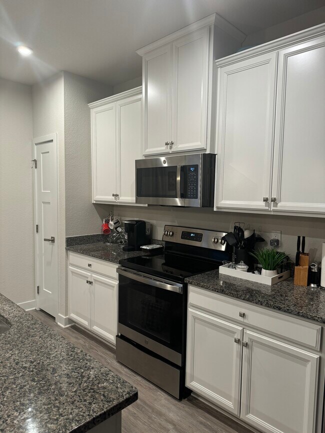 Foto del edificio - 140 Spring Grove Way