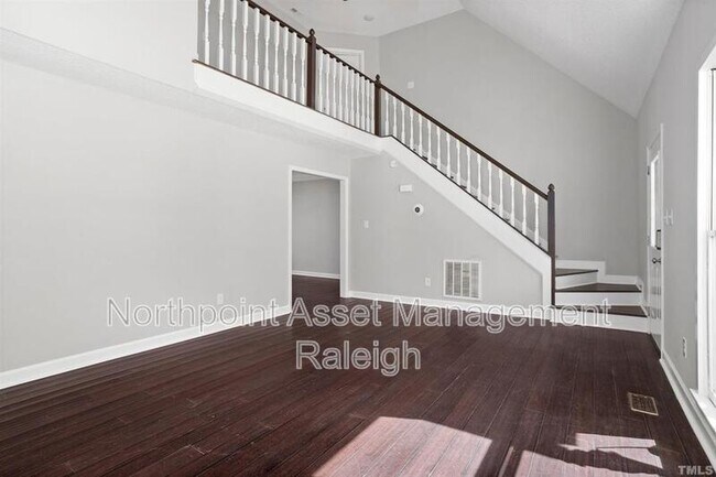 Building Photo - 4409 Emmit Dr