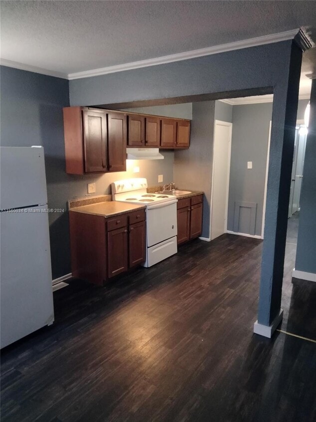 137 Naugatuck St, Hartford, CT 06120 Townhome Rentals in Hartford CT