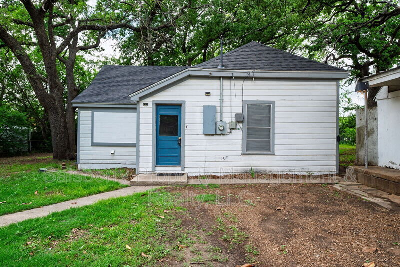 Foto principal - 107 Windsor Ct