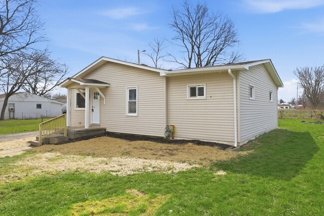 Building Photo - 1127 Rumsey Rd