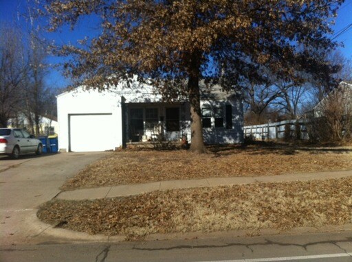 Primary Photo - 1716 W 9th Ave