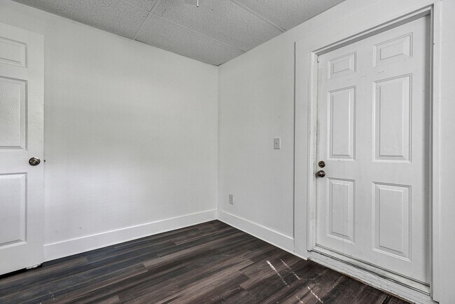 Foto del edificio - 2027 30th Ave N