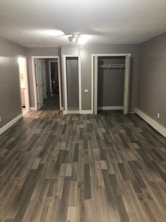 Plenty of closet space - 125 Evergreen Ave