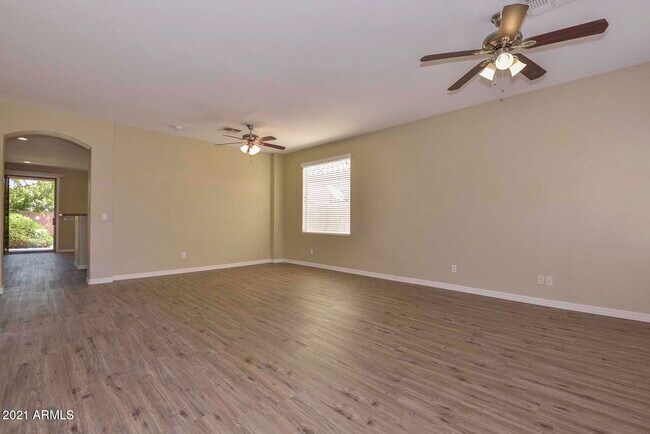 Foto del edificio - 13664 W Holly St