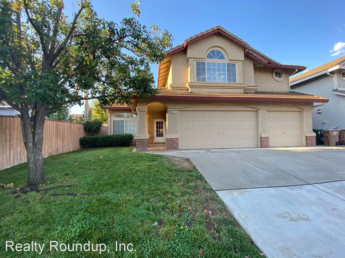 4 br, 3 bath House 8680 Alaska Range Way House Rental in Elk Grove