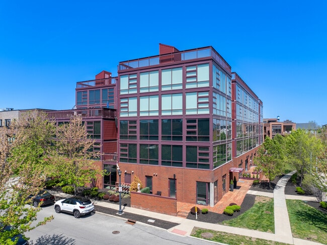 Building Photo - 367 Auden Ave