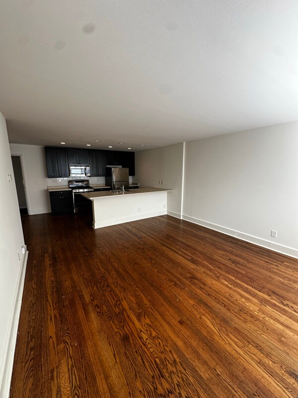 Foto del edificio - 1039 N Cass St