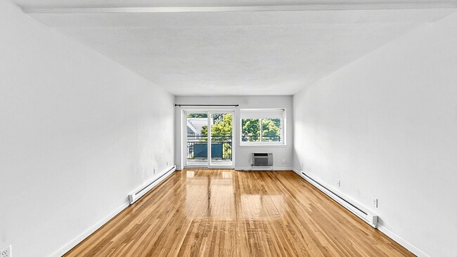 Building Photo - 525 Highland Ave