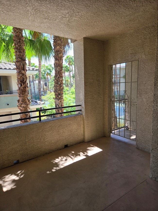 Building Photo - 7123 S Durango Dr