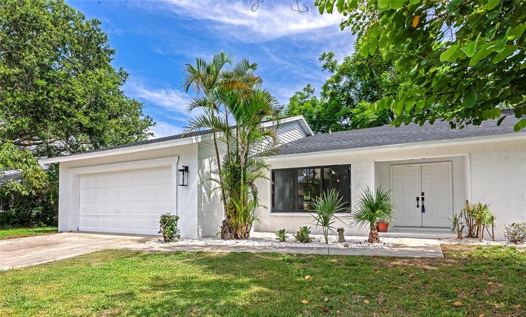Foto principal - 1658 Ridgewood Ln