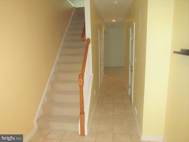 Building Photo - 102 Pumpkin Patch Ln
