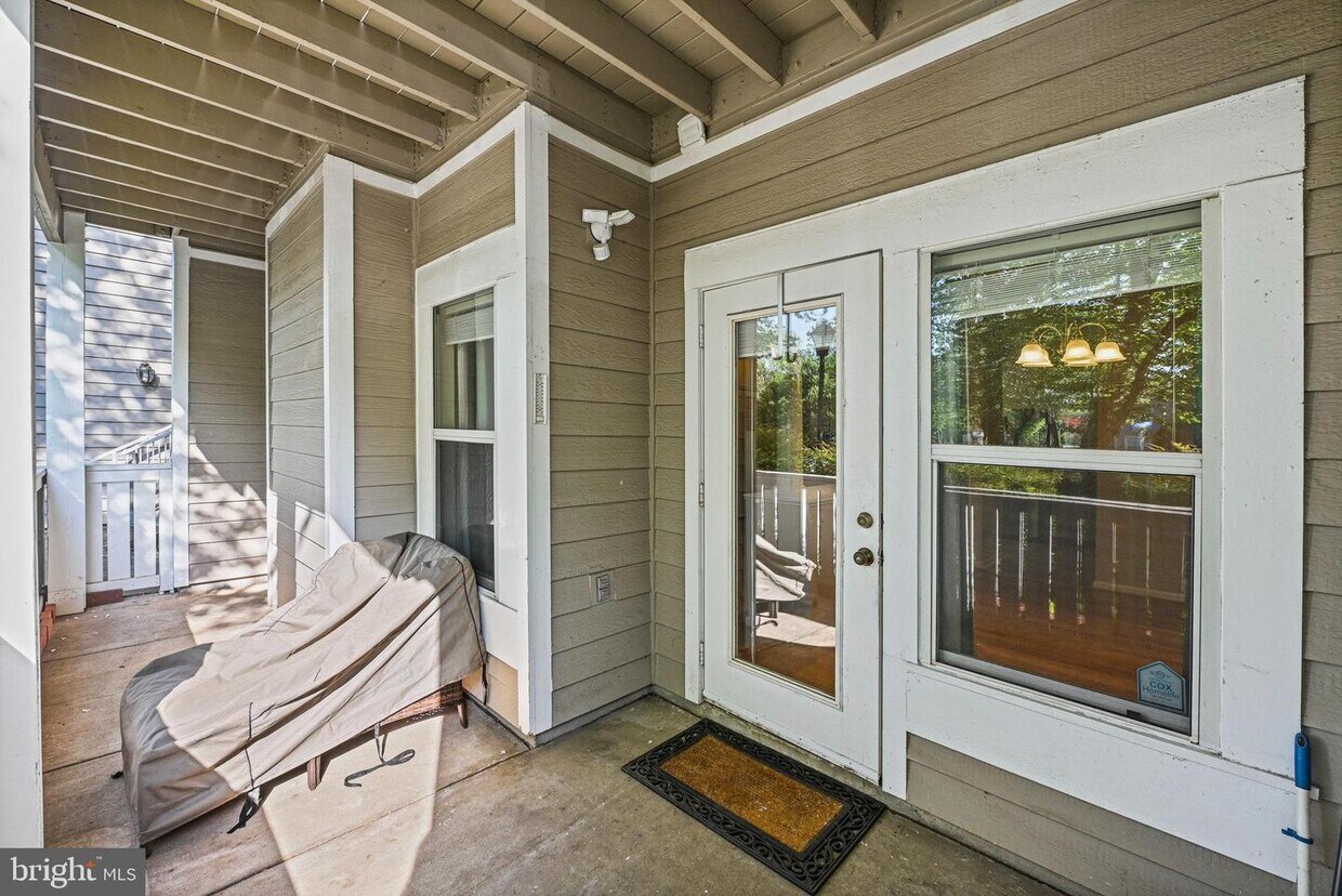 14300 Rosy Ln Unit 16, Centreville, VA 20121 Room for Rent in