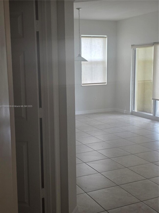 Foto del edificio - 10885 NW 89th Terrace