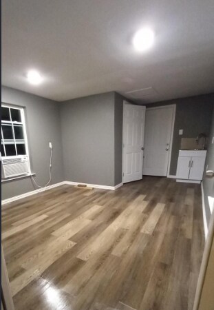 Foto del edificio - 1326 E 33rd St