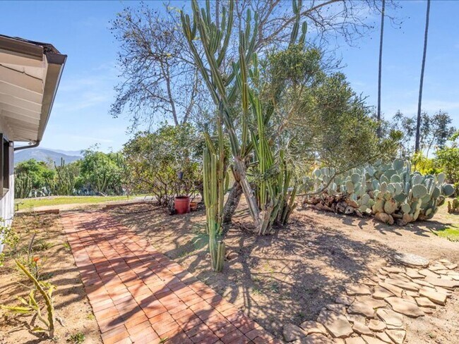 Foto del edificio - Cozy newly renovated 1 bedroom home with a...