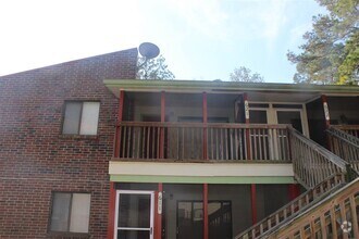 Building Photo - 317 Mabry St