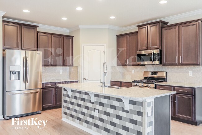 Foto del edificio - 3999 Heatherbrook Pl