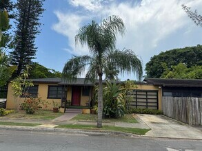Building Photo - 2919 Poinsettia Ave
