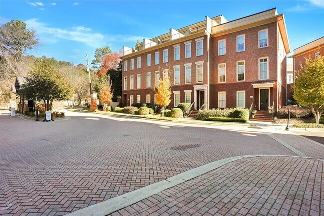 Building Photo - 902 River Vista Drive