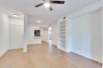 Building Photo - 6000-9 Shepherd Mountain Cove