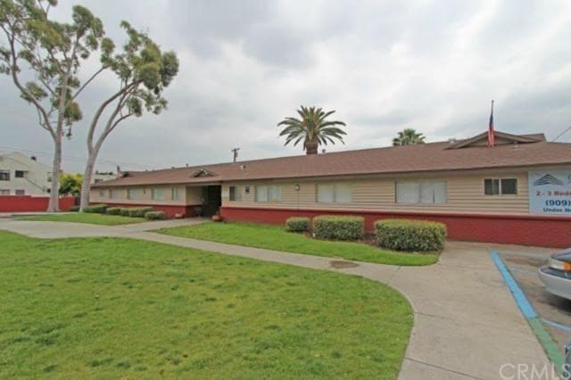 Primary Photo - 1415 E Date St