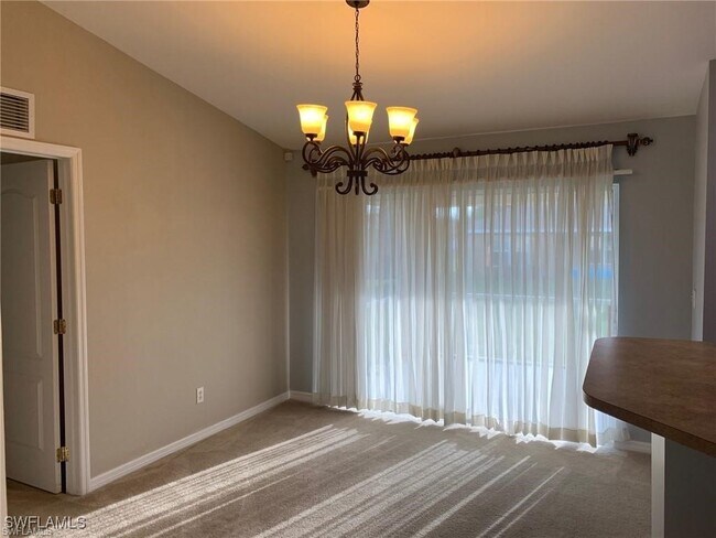 Foto del edificio - 2700 SW 15th Ave