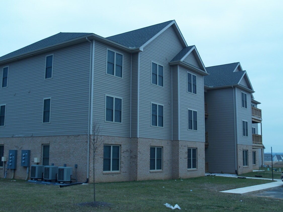 770 Bassett Dr Apartments in Chambersburg, PA