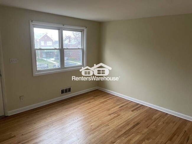 Building Photo - 925 St Agnes Ln