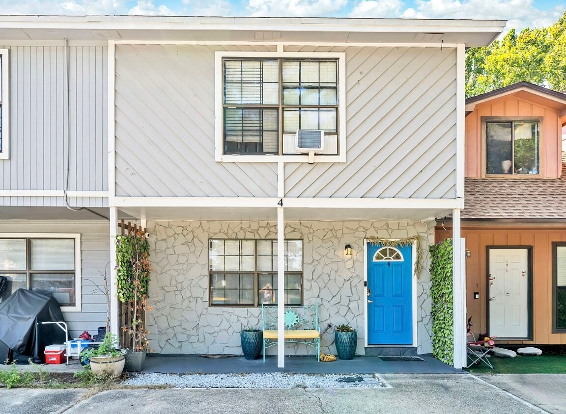 Foto principal - 400 Rhonda Kay Ct