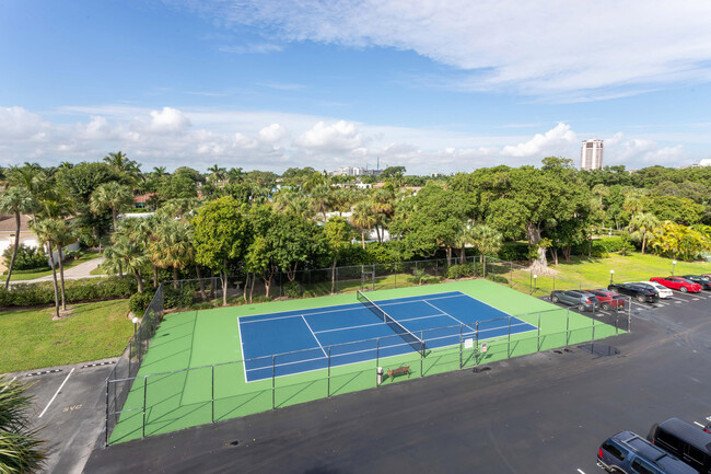 Foto del edificio - 951 De Soto Rd