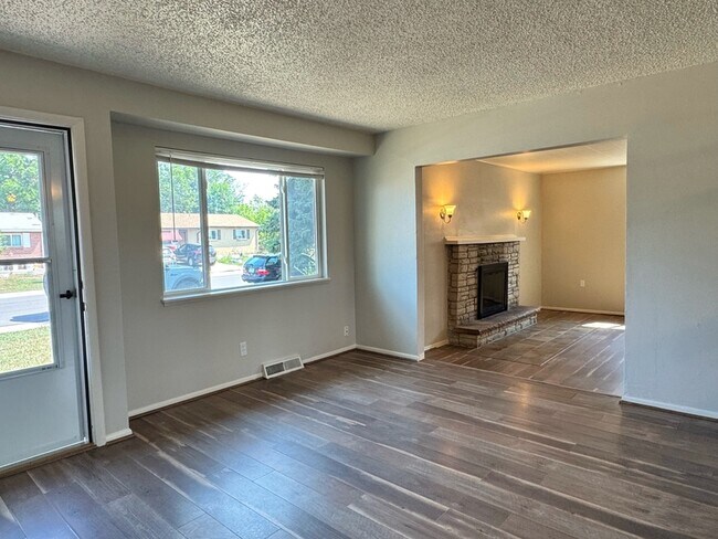Foto del edificio - 7295 Winona Ct