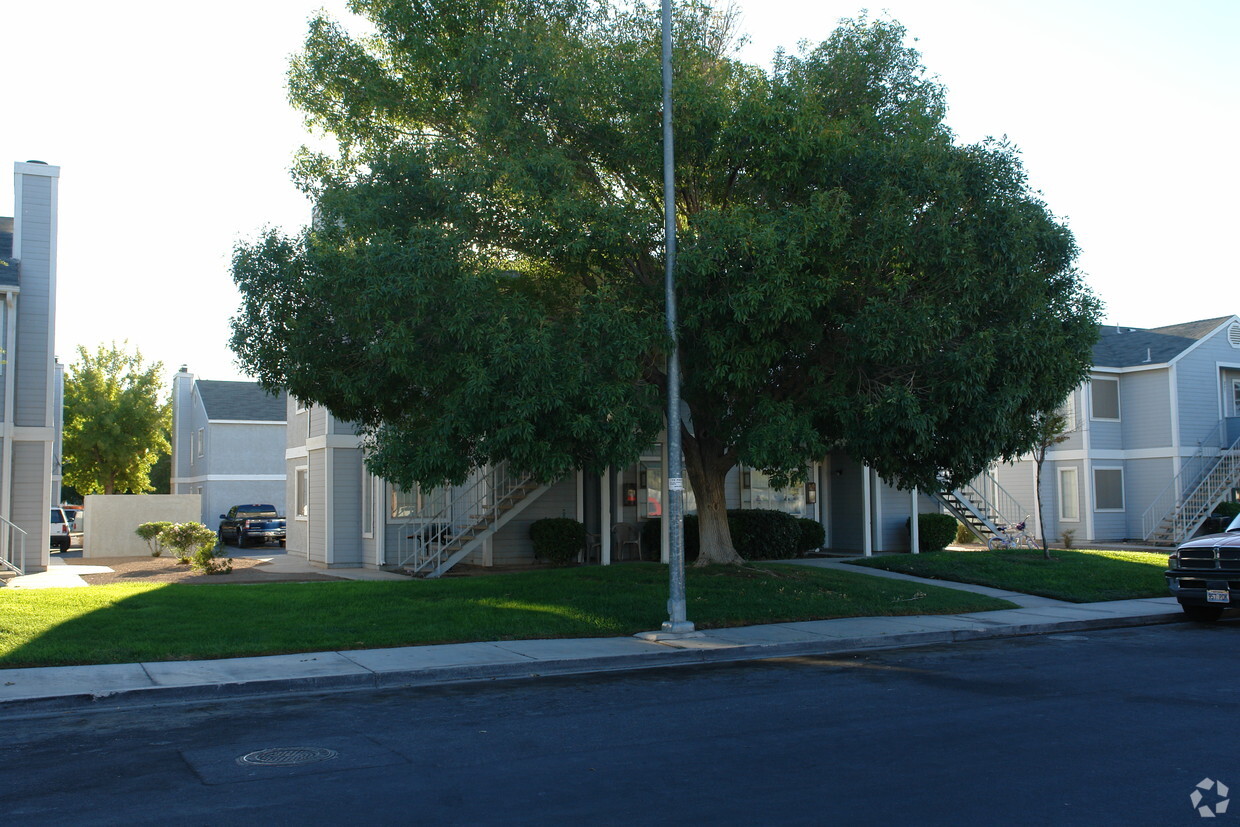 Building Photo - Lake Mead Villas